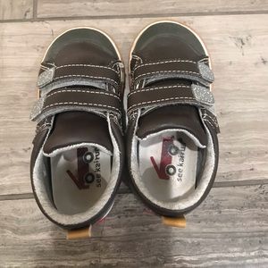 See Kai Run Russell sneakers EUC